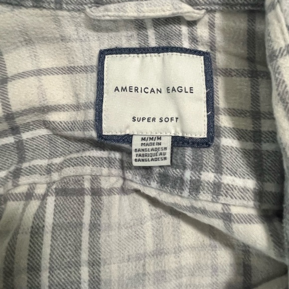 American Eagle Super Soft Gray Plaid Flannel Shirt Men’s Medium - Picture 2 of 3